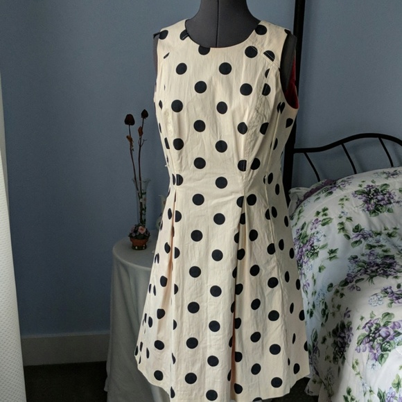 Eliza J Dresses & Skirts - Eliza J Polka Dot Dress With Pockets